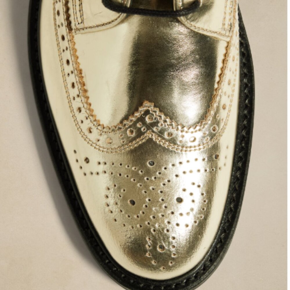 NIB Banana Republic gold leather oxfords,  size 8, made in Portugal - Picture 3 of 16